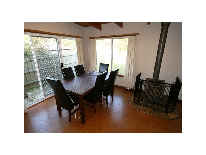 17 Outlook Drive, Cowes VIC 3922