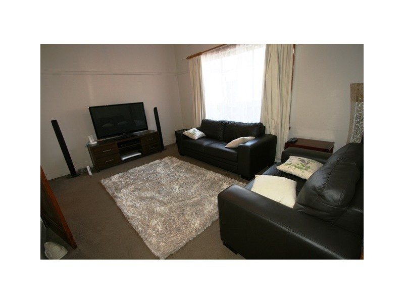 17 Outlook Drive, Cowes VIC 3922