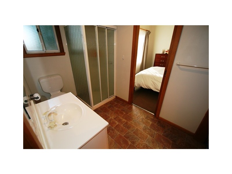 17 Outlook Drive, Cowes VIC 3922