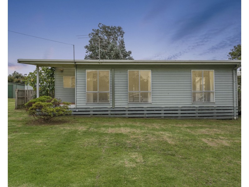 594 Settlement Road, Cowes VIC 3922