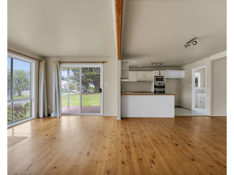 594 Settlement Road, Cowes VIC 3922