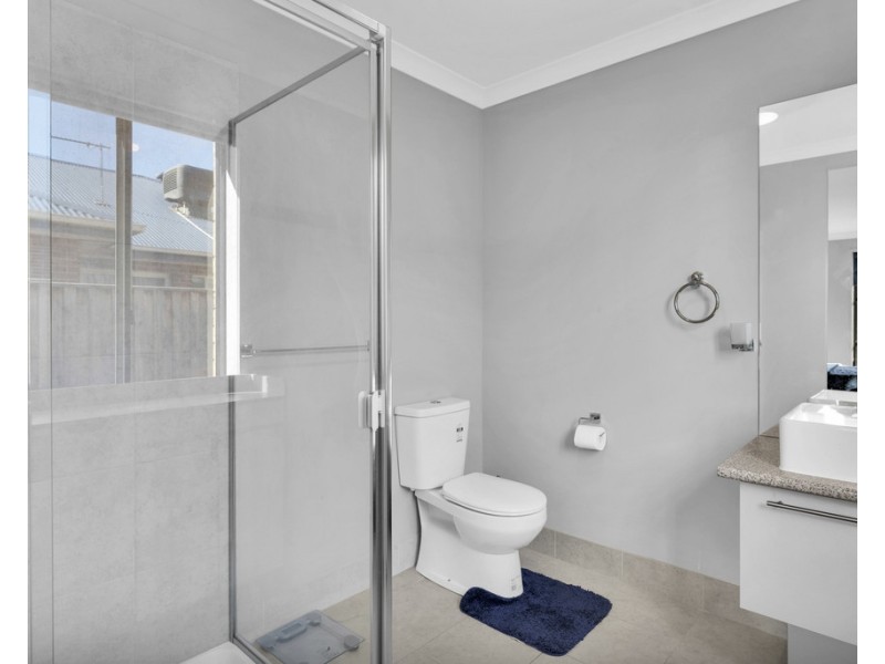 3 Waldorf Road, Cowes VIC 3922