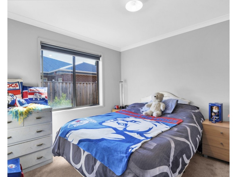 3 Waldorf Road, Cowes VIC 3922