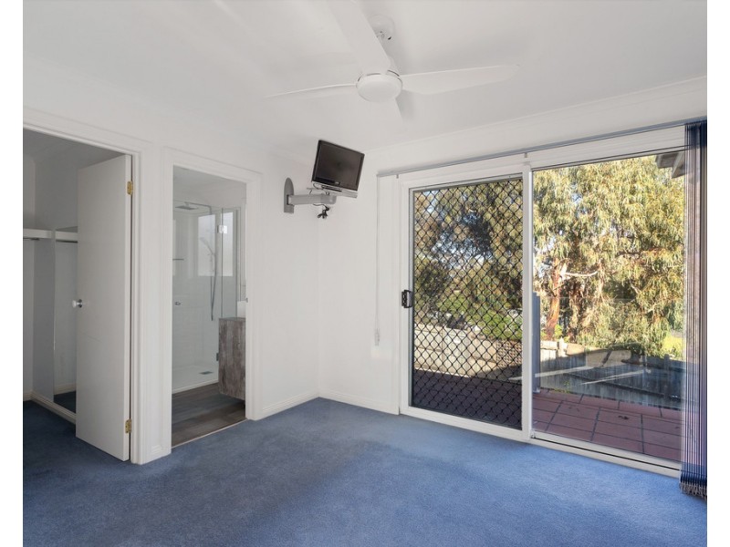 23 Park Road, San Remo VIC 3925