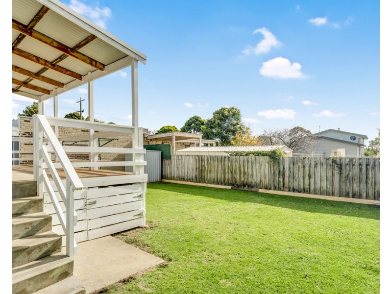 2/32 Parrakoola Way, Cowes VIC 3922