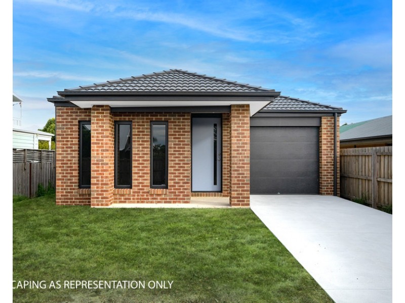 9B Malcalm Avenue, Surf Beach VIC 3922