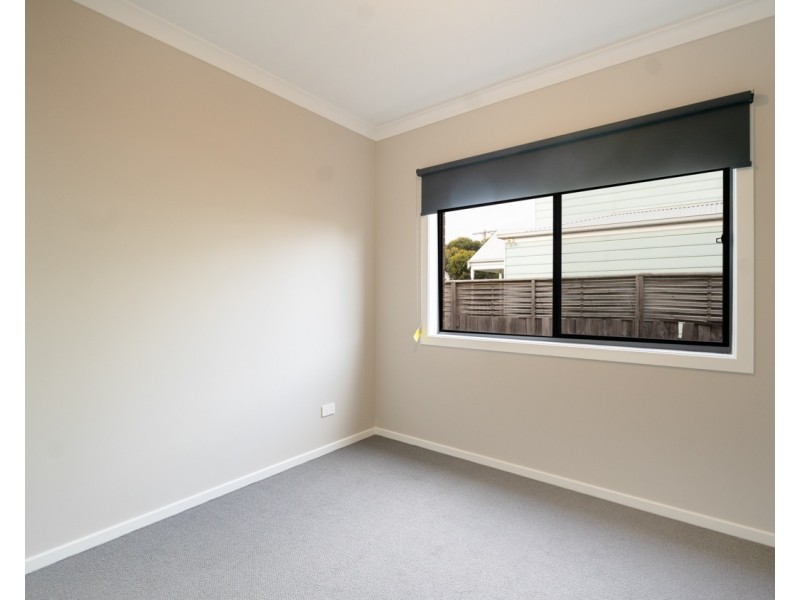 9B Malcalm Avenue, Surf Beach VIC 3922