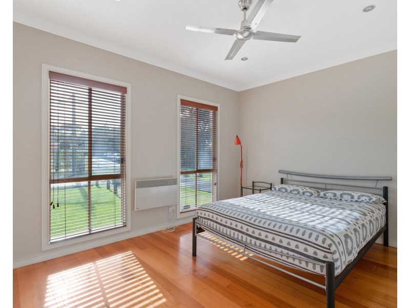 11 Sunset Drive, Sunset Strip VIC 3922