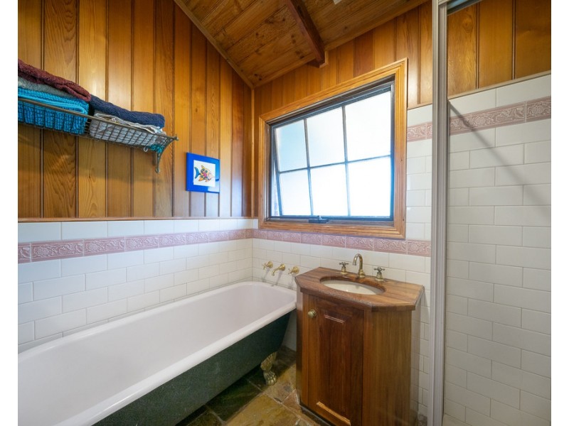 6 Fowler Grove, Newhaven VIC 3925
