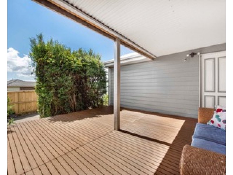 2 Tingara Close, San Remo VIC 3925