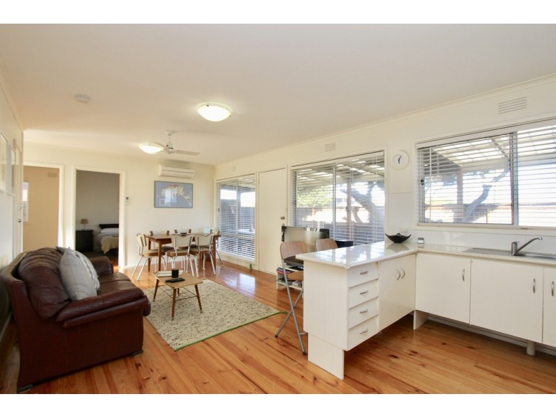 42 Sunderland Bay Road, Sunderland Bay VIC 3922