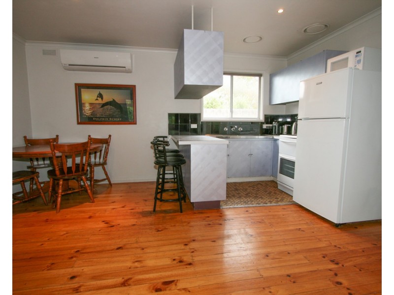 21 Lansell Road, Cowes VIC 3922