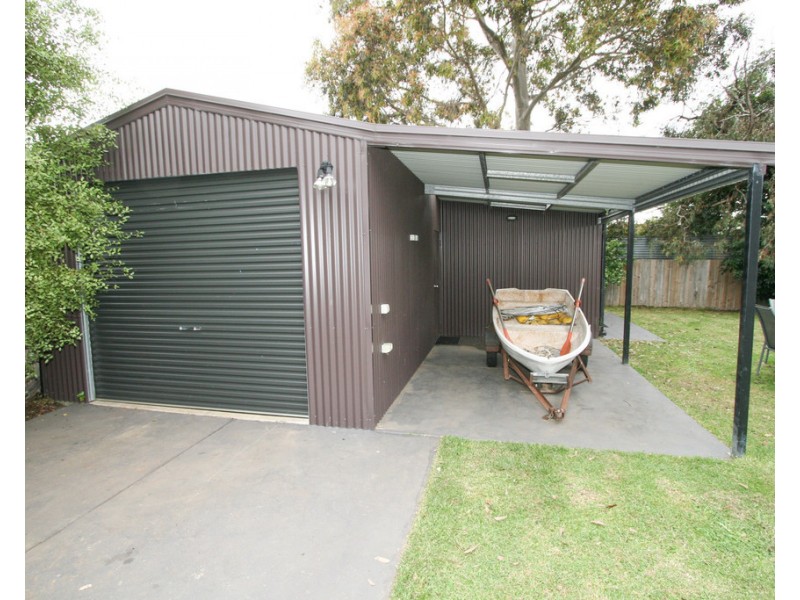 21 Lansell Road, Cowes VIC 3922