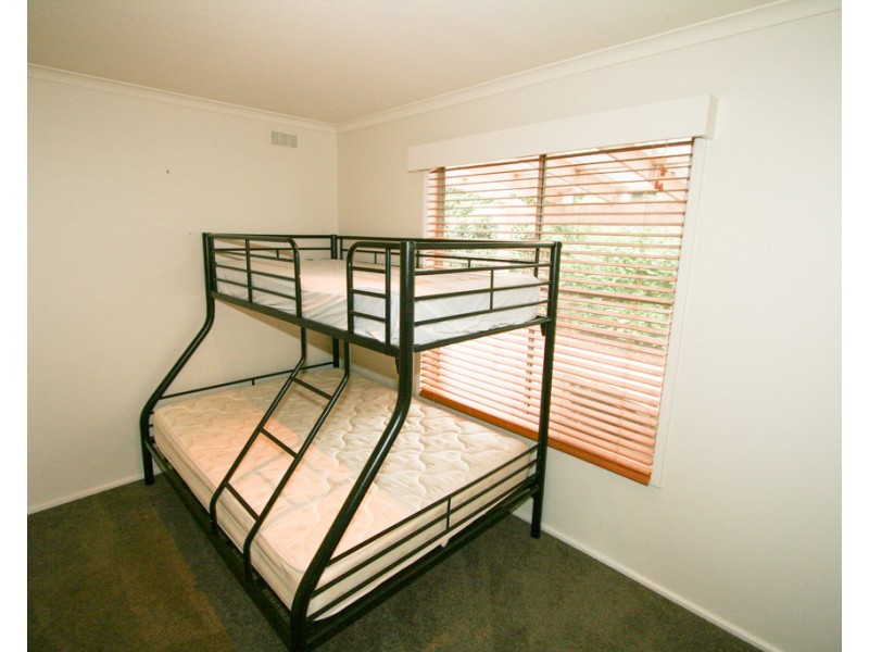 21 Lansell Road, Cowes VIC 3922