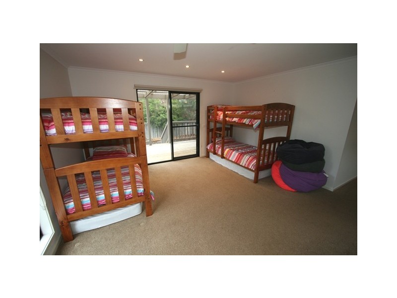3 Rita Avenue, Cowes VIC 3922