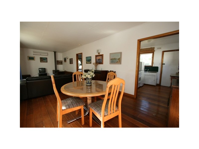4 Silverleaves Avenue, Silverleaves VIC 3922