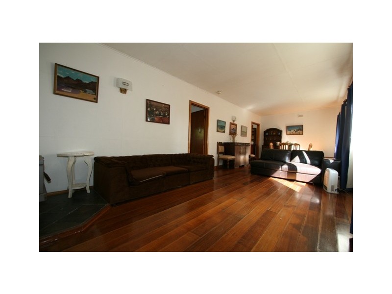 4 Silverleaves Avenue, Silverleaves VIC 3922