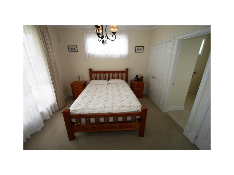 16 Anthony Court, Cowes VIC 3922