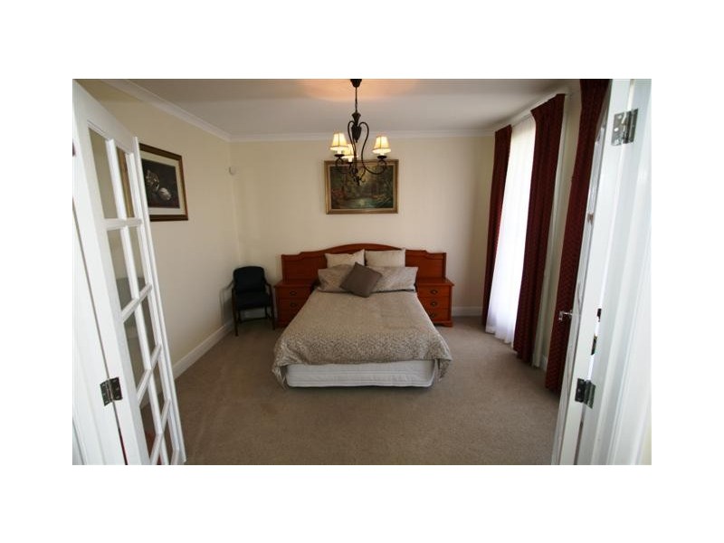 16 Anthony Court, Cowes VIC 3922