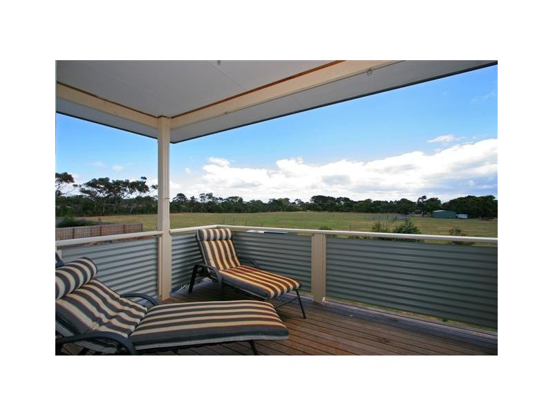 16 Anthony Court, Cowes VIC 3922