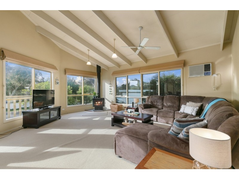 231 Church Street, Cowes VIC 3922