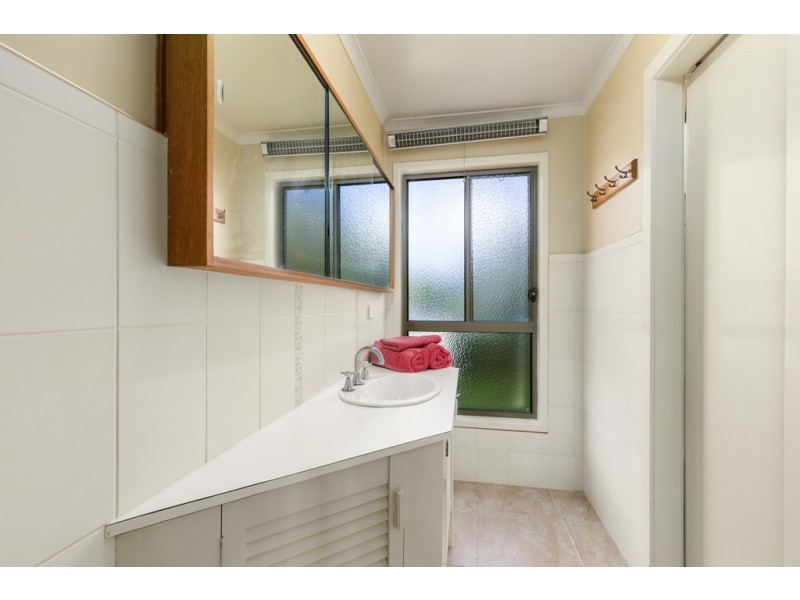 231 Church Street, Cowes VIC 3922