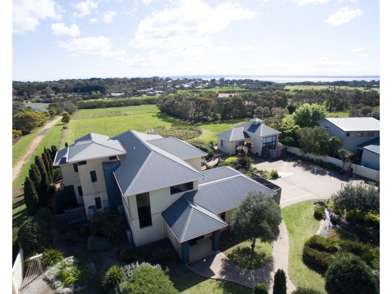 124-128 Red Rocks Road, Cowes VIC 3922