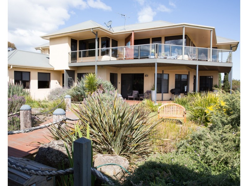 124-128 Red Rocks Road, Cowes VIC 3922