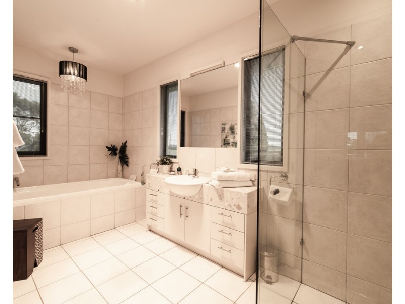 124-128 Red Rocks Road, Cowes VIC 3922