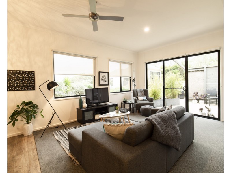 124-128 Red Rocks Road, Cowes VIC 3922