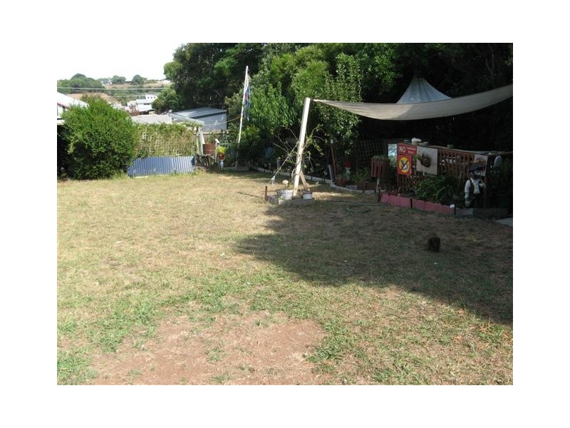 16 Bermagui Crescent, Sunset Strip VIC 3922