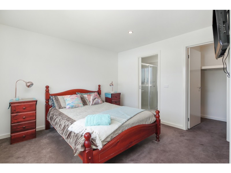 4/12 Grandview Grove, Cowes VIC 3922