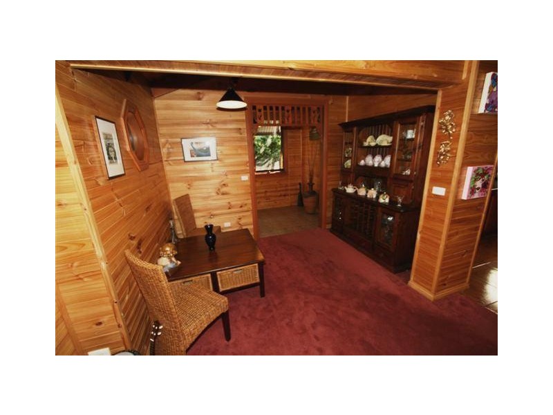 2 Rosewall Crt, Wimbledon Heights VIC 3922