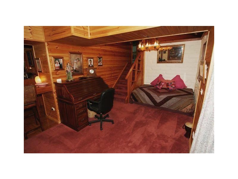 2 Rosewall Crt, Wimbledon Heights VIC 3922