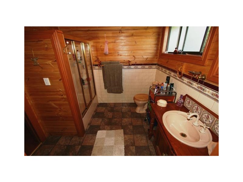 2 Rosewall Crt, Wimbledon Heights VIC 3922