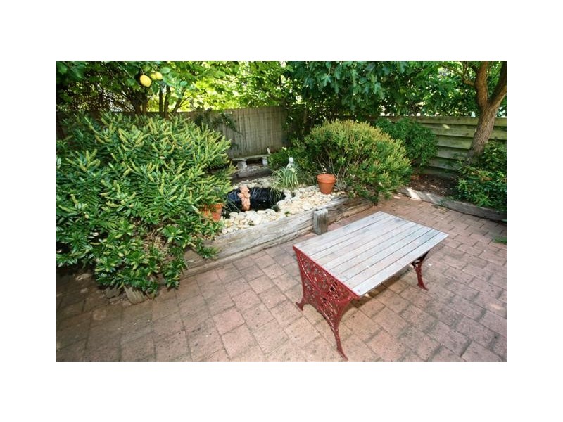 2 Rosewall Crt, Wimbledon Heights VIC 3922