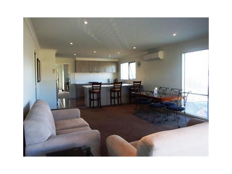 13 Rosella Grove, Cowes VIC 3922