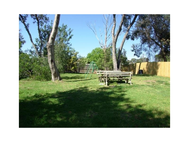 4 Silverleaves Avenue, Silverleaves VIC 3922