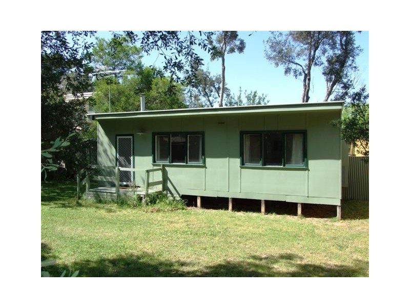 4 Silverleaves Avenue, Silverleaves VIC 3922