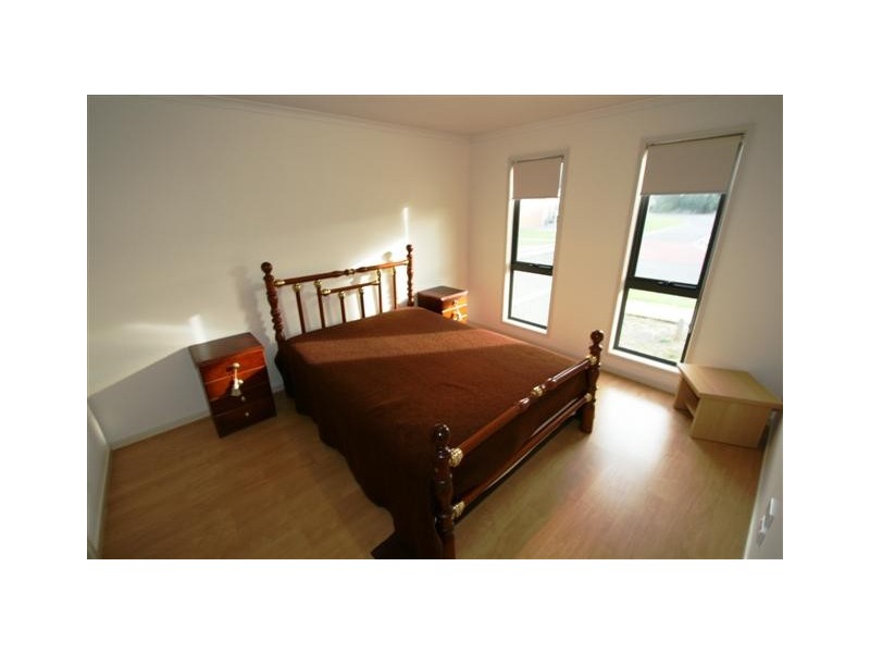 54 Redwood Drive, Cowes VIC 3922