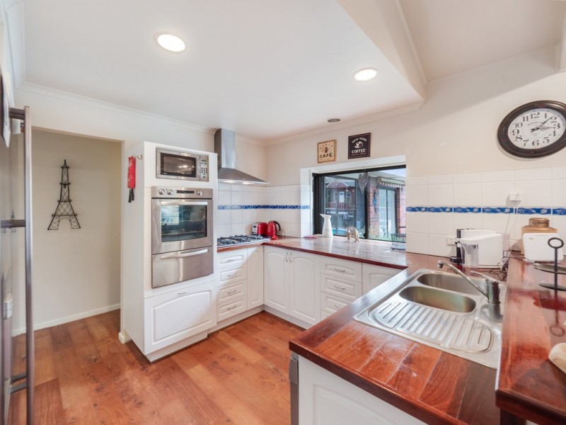 2 Blue Gum Court, Cowes VIC 3922