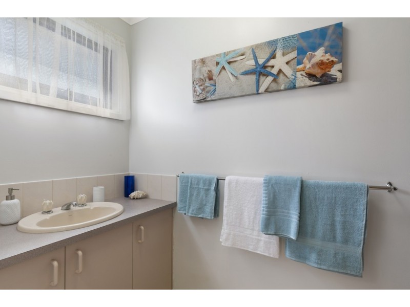 11 Cypress Court, Cowes VIC 3922