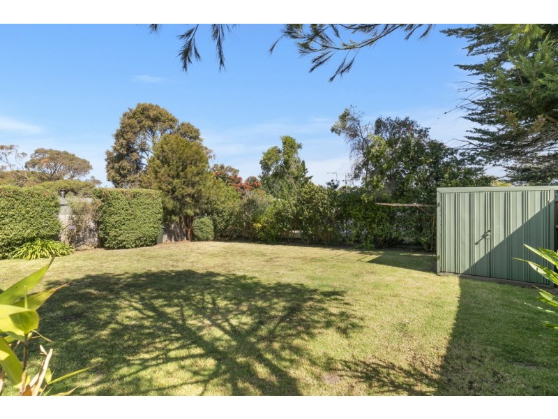 11 Cypress Court, Cowes VIC 3922