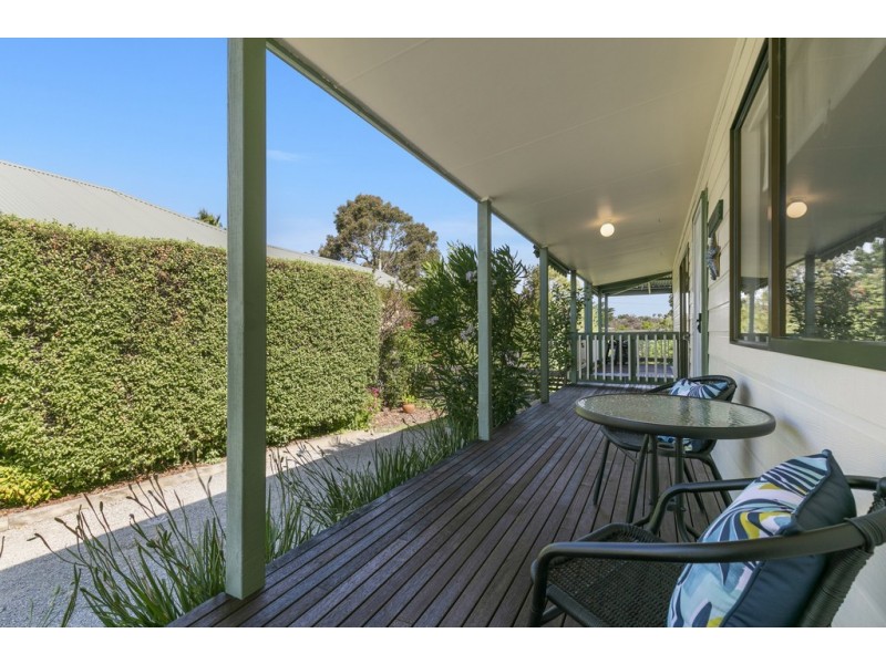 11 Cypress Court, Cowes VIC 3922