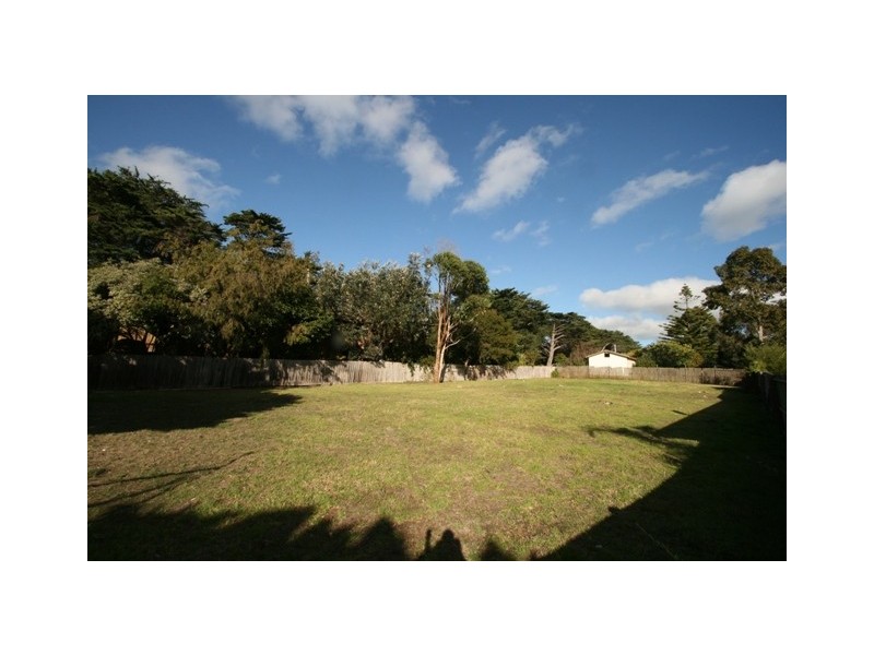 186 Thompson Avenue, Cowes VIC 3922