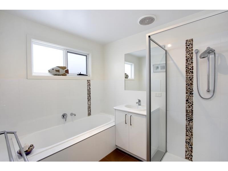 72 The Esplanade, Sunderland Bay VIC 3922