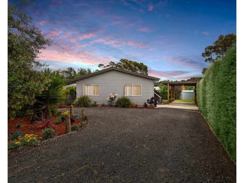 20a Bermagui Crescent, Sunset Strip VIC 3922