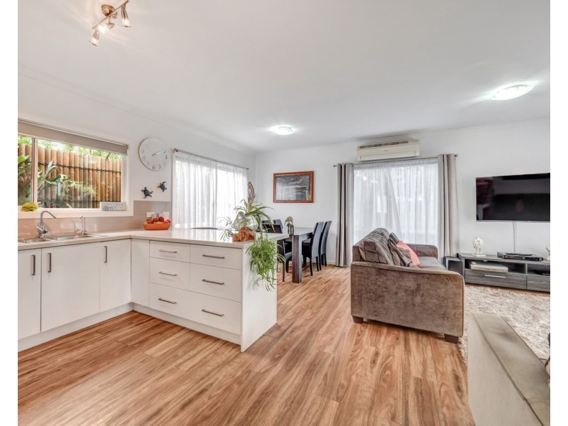 20a Bermagui Crescent, Sunset Strip VIC 3922