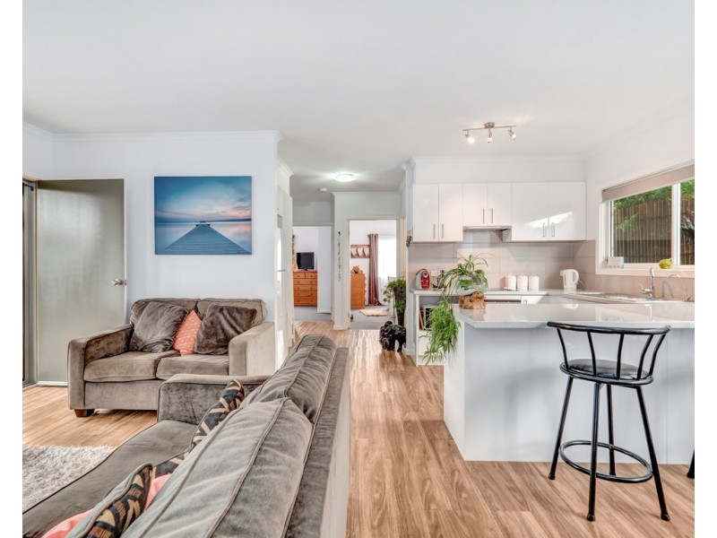 20a Bermagui Crescent, Sunset Strip VIC 3922