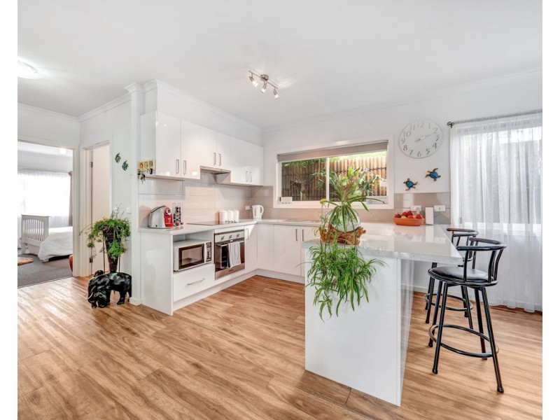 20a Bermagui Crescent, Sunset Strip VIC 3922